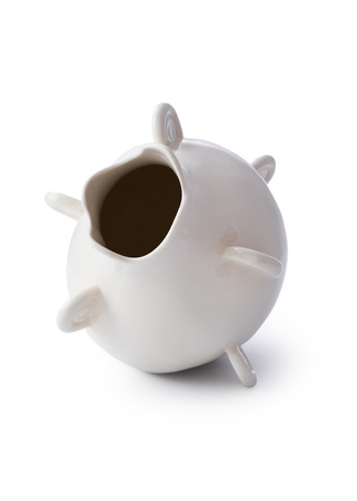 Aries white vase with white horns